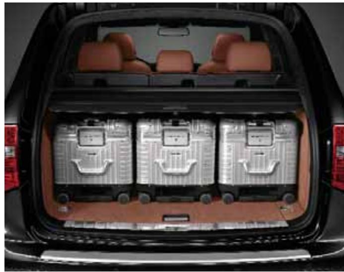 PORSCHE CAYENNE - Luggage compartment. - 6