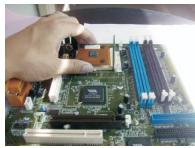 ASROCK K7VT6-C - CPU Installation - 3