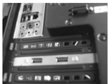 ASROCK 890FX DELUXE 5 - Le guide d'installation du support arrière USB 3.0 - 4