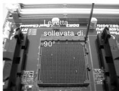 ASROCK 890FX DELUXE 5 - Installazione del processore - 2