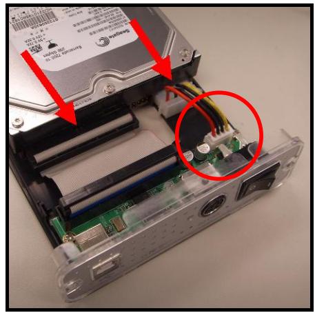 TRANSCEND TS0GSJ35 - Installing a Hard Drive - 3
