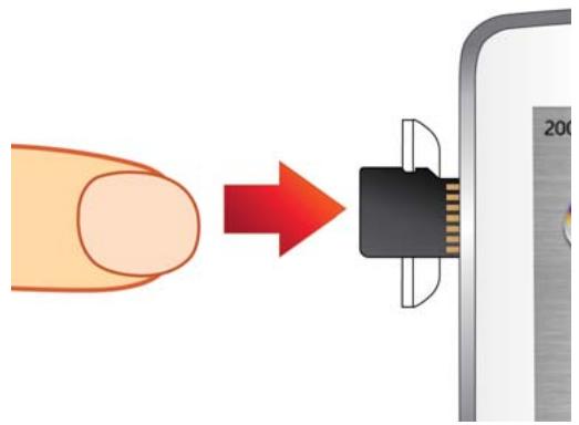 TRANSCEND MP860 - Inserting / Removing the microSD Card - 2
