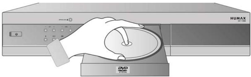 HUMAX DV-1100S - Loading a Disc - 1
