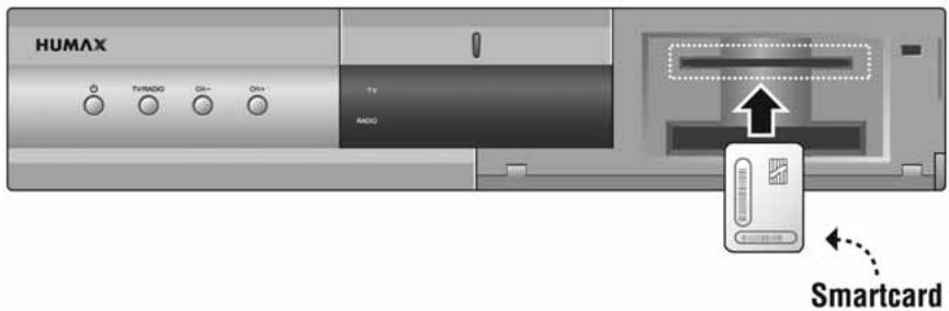 HUMAX VACI-ACE - Inserting Smartcard - 1