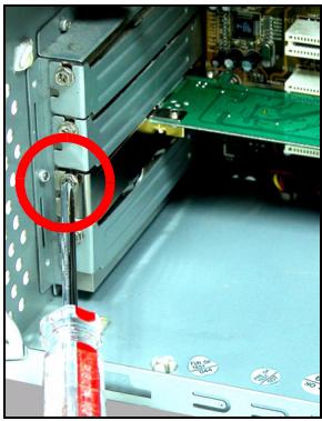 ZYXEL NWD-370N - Installazione dell'hardware - 4