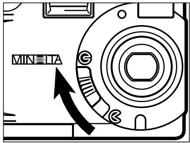 MINOLTA DIMAGE E201 - CHANGING BATTERIES - 1