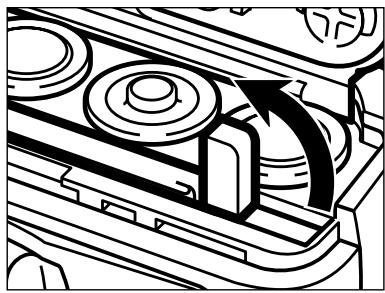 MINOLTA DIMAGE E201 - Always turn off the camera before inserting or removing a CompactFlash card otherwise the data on the card could be lost, and the card may be damaged. - 6