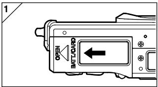 MINOLTA DIMAGE G400 - Inserting a Card - 1
