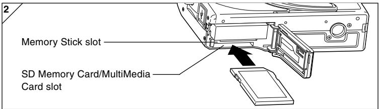 MINOLTA DIMAGE G400 - Inserting a Card - 2