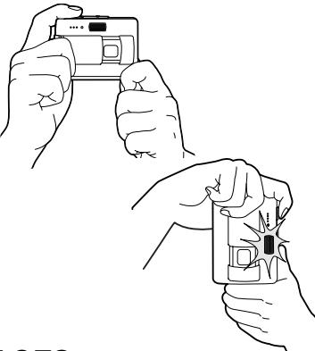 MINOLTA DIMAGE X60 - HANDLING THE CAMERA - 1