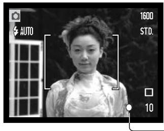 MINOLTA DIMAGE XT - FOCUS LOCK - 1