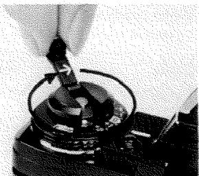 MINOLTA X-700 - REWINDING AND UNLOADING FILM - 2