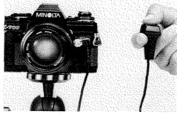 MINOLTA X-700 - Slow-shutter-speed warning - 1