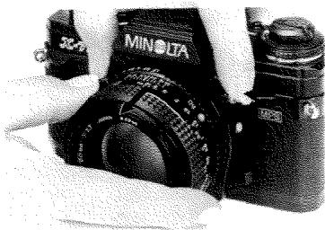 MINOLTA X-700 - To attach lenses - 1