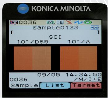 MINOLTA CM-700D - Easy to read colour LCD screen. - 3