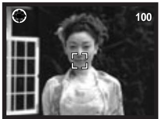 MINOLTA DIMAGE E323 - FOCUS LOCK - 1