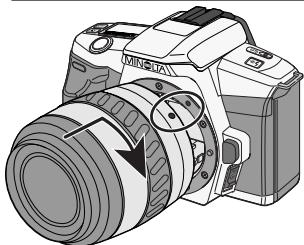 MINOLTA MAXXUM 3 - Attaching the Lens - 2