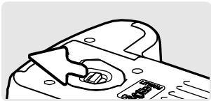 MINOLTA MAXXUM 70 - INSTALLING BATTERIES - 1