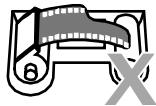 MINOLTA MAXXUM 70 - LOADING FILM - 4