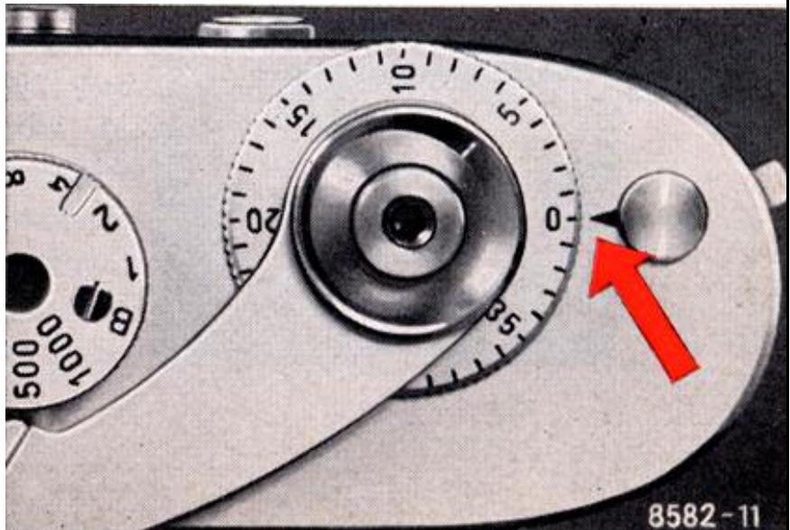 LEICA M2 - Free Download at http://homepage.ntlworld.com/joechan/manuals - 1