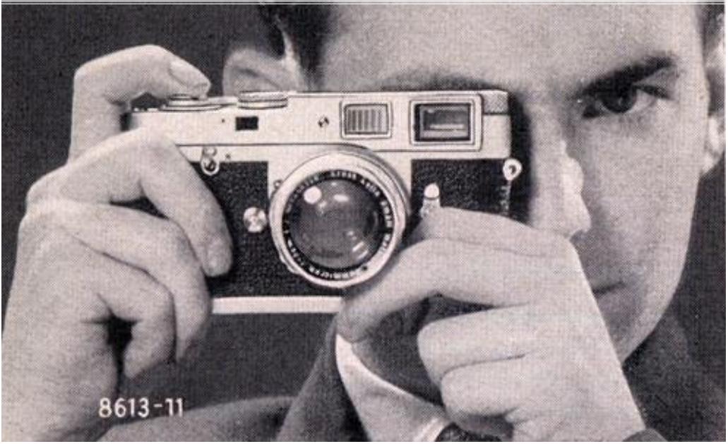 LEICA M2 - Hold the - 1