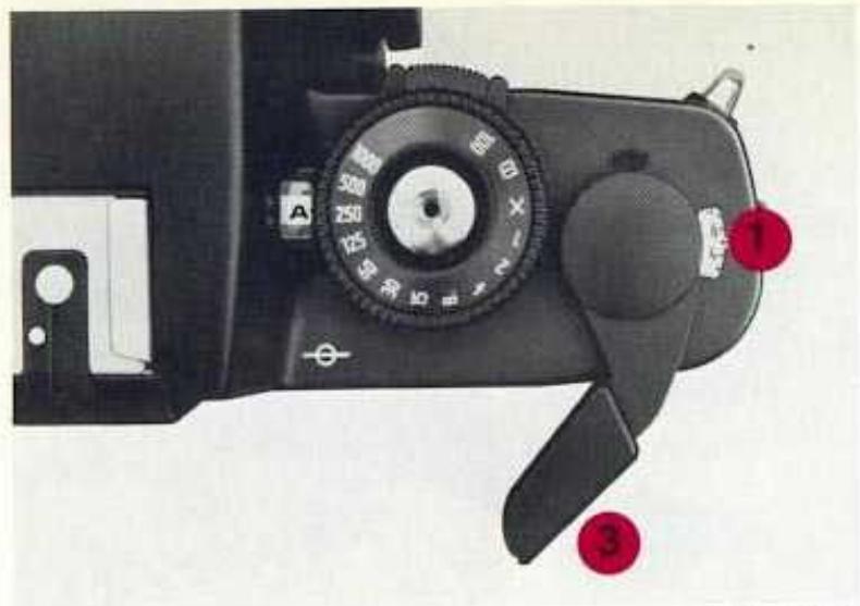 LEICA R4 - Démontage d'un objectif - 1