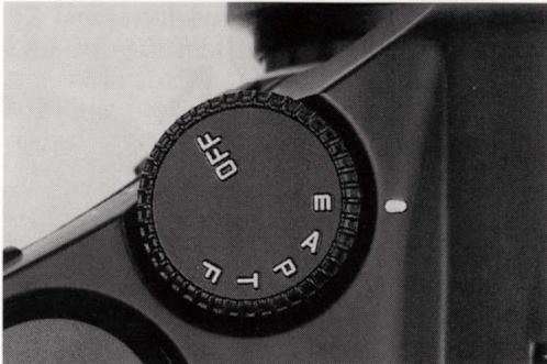 LEICA R8 - Mise au point avec le verre dépoli universel - 1