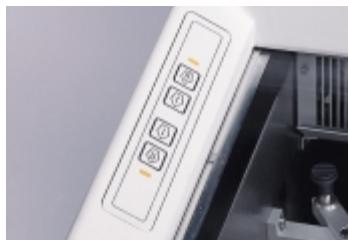 LEICA CM1850 - Disposition pratique des touches d'approche - 3