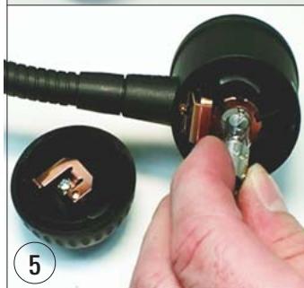 LEICA EG 1150 H - Replacing the halogen lamp - 6