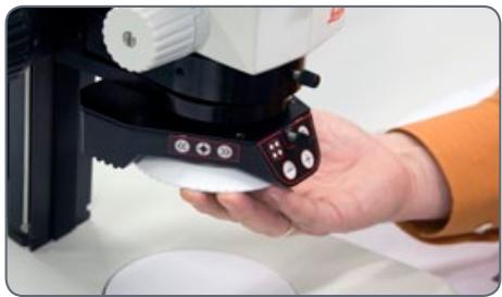 LEICA LED3000 RL - Installing optional accessories - 1