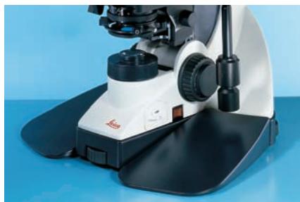 LEICA DM3000 - Variable height adjustment - 3