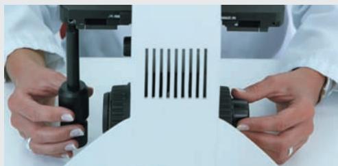 LEICA DM3000 - Comfortable shoulder posture provides comfort - 1