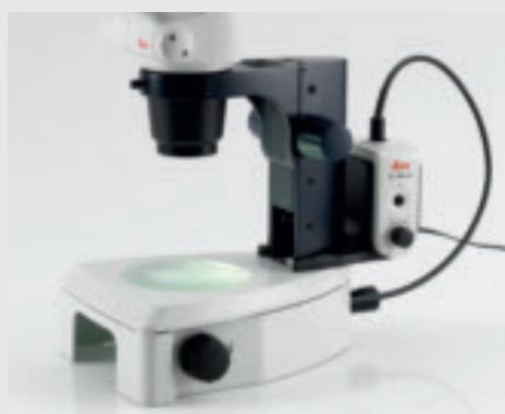 LEICA STEREO ZOOM - Modest space requirements - 3