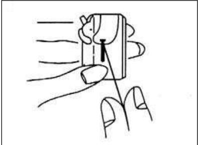 PRIMERA NM902 - Introduction du fil dans la capsule de la canette - 3