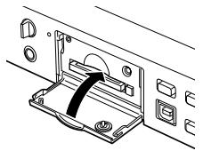 MARANTZ PMD560 - To insert a CF card - 3