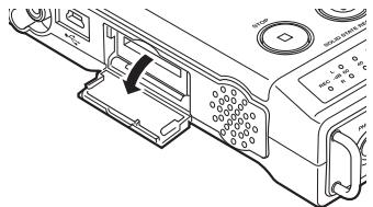 MARANTZ PMD661 - Installing a memory card - 1