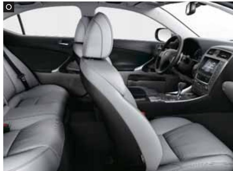 LEXUS IS 220D - Combinaisons intérieures de l'IS F** - 15