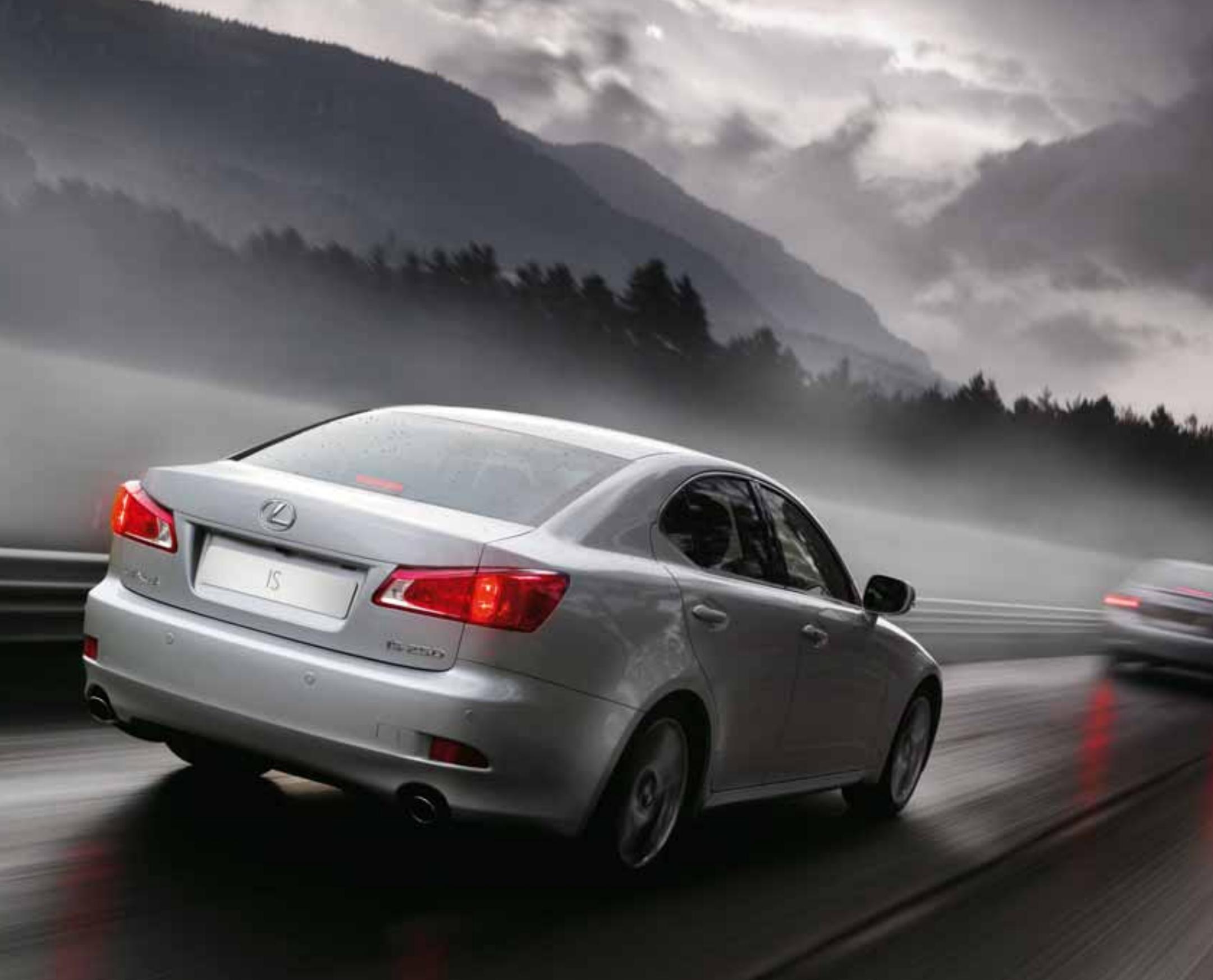 LEXUS IS 250 - Sécurité et innovation - 2