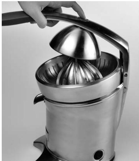 BREVILLE 800CPXL - DISASSEMBLING YOUR BREVILLE DIE CAST CITRUS PRESS - 3