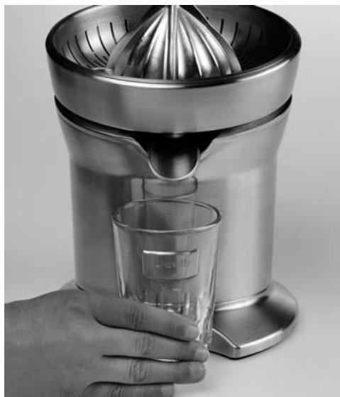 BREVILLE 800CPXL - OPERATING YOUR BREVILLE DIE CAST CITRUS PRESS - 1