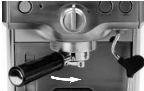 BREVILLE 800ESXL - STEP 5 - PRE-WARMING THE CUPS - 1