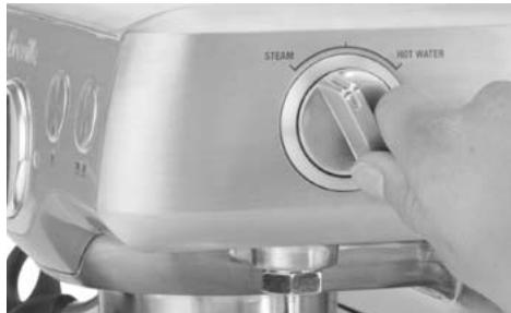 BREVILLE BES820XL - HOW TO TEXTURE MILK FOR A CAPPUCCINO OR LATTÉ (continued) - 2