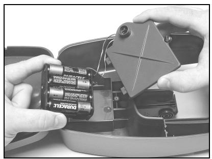 EAGLE CUDA 242 - Installing the Batteries - 1