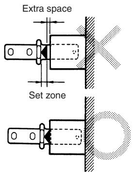 OMRON D4BS - Securing the Door - 1