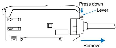 OMRON E3X-DA-N - Removing Connectors - 1