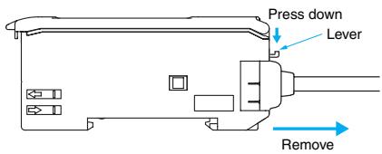 OMRON E3X-DAC-S - Removing Connectors - 1