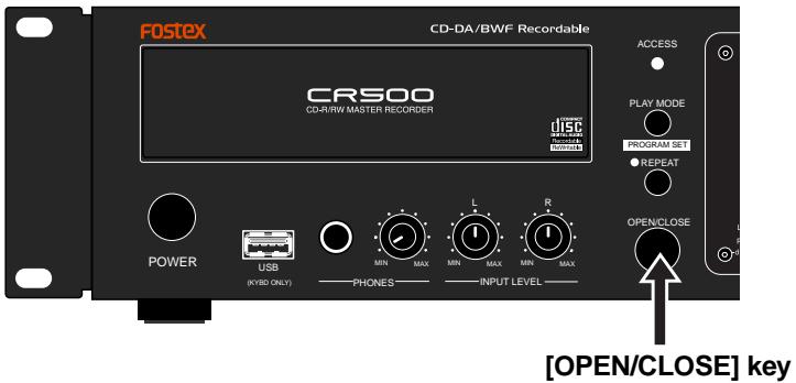FOSTEX CR500 - Setting a disc - 1