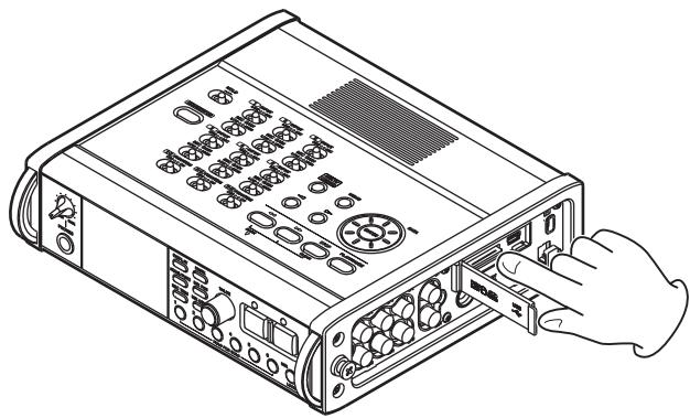TASCAM DR-680 - Ejecting an SD card - 1