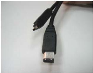 ULEAD VIDEOSTUDIO 10 PLUS - Connecting the camcorder to the IEEE-1394 interface - 2