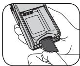 AIPTEK POCKET DV Z200 PRO - Inserimento di una scheda memoria (optional) - 2